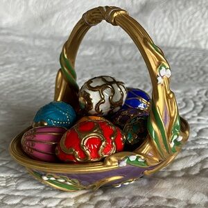 House Of Faberge - The Franklin Mint Spring Basket of Eggs